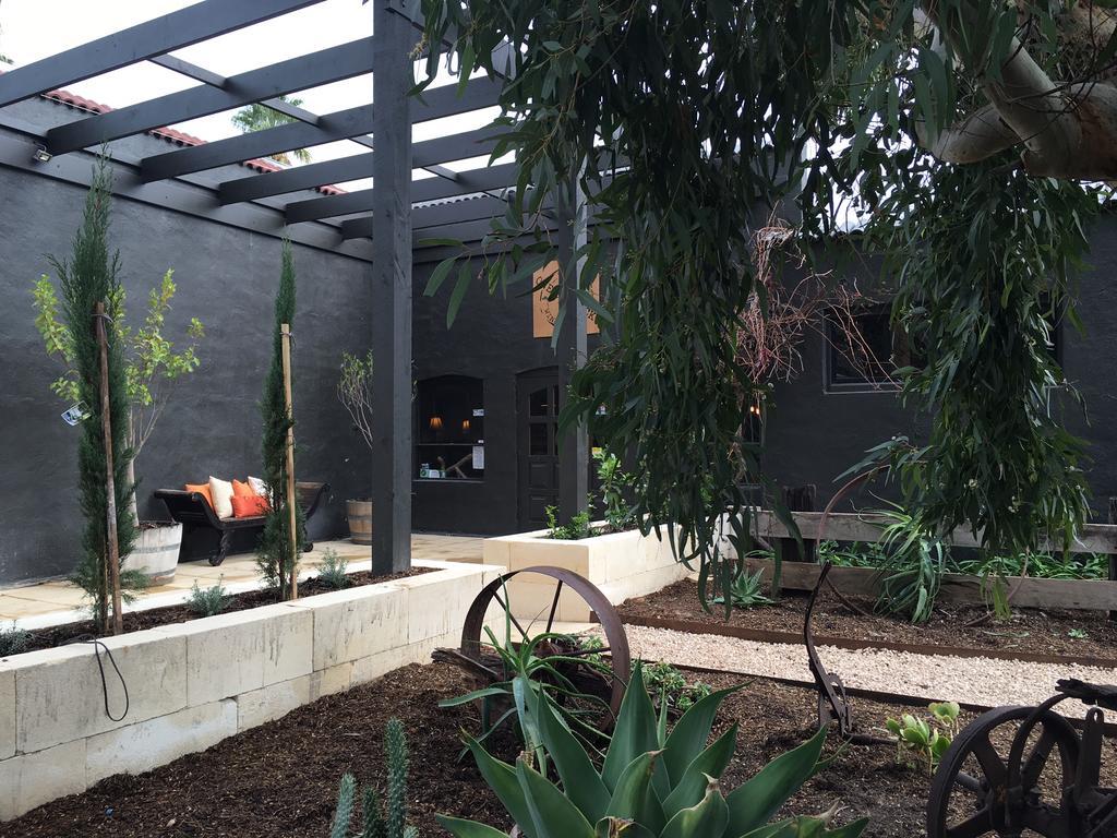 One Paddock Currency Creek Winery Villas Exterior photo